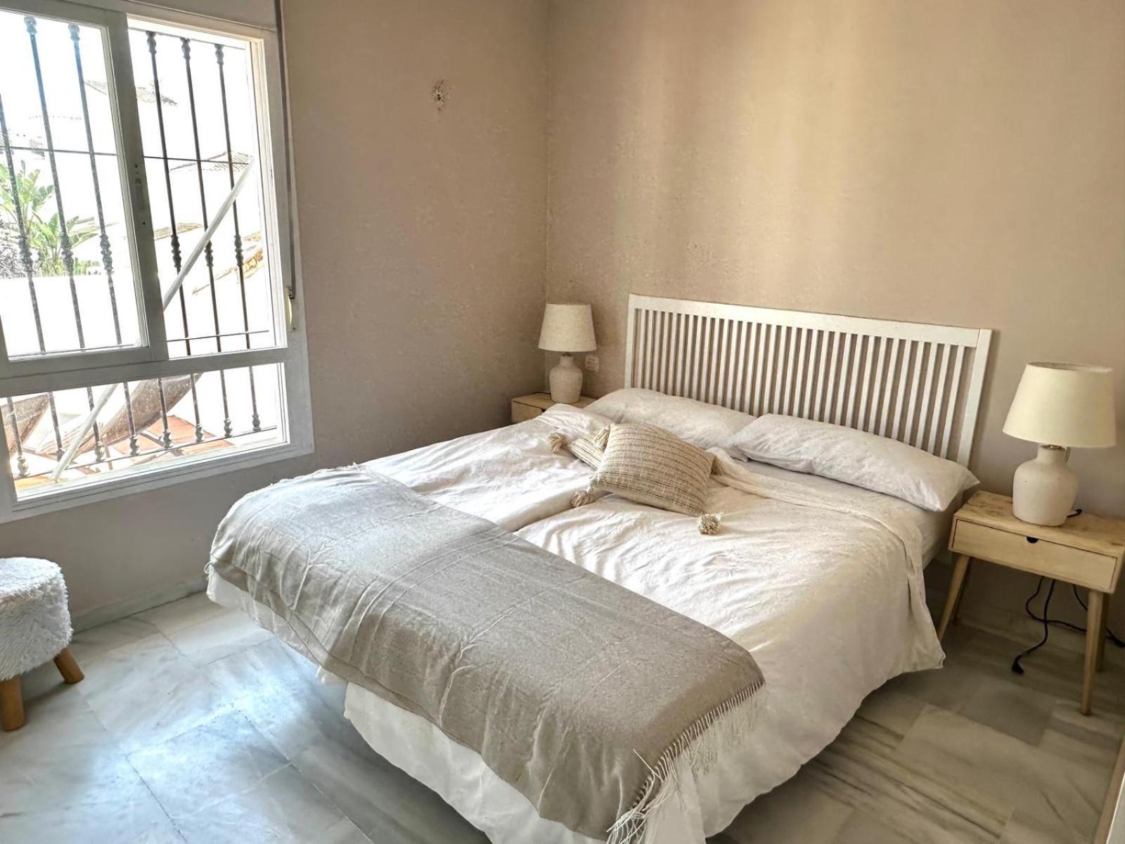 Apartamentos y casas SERINAMAR- Banús, Marbella Luaran gambar
